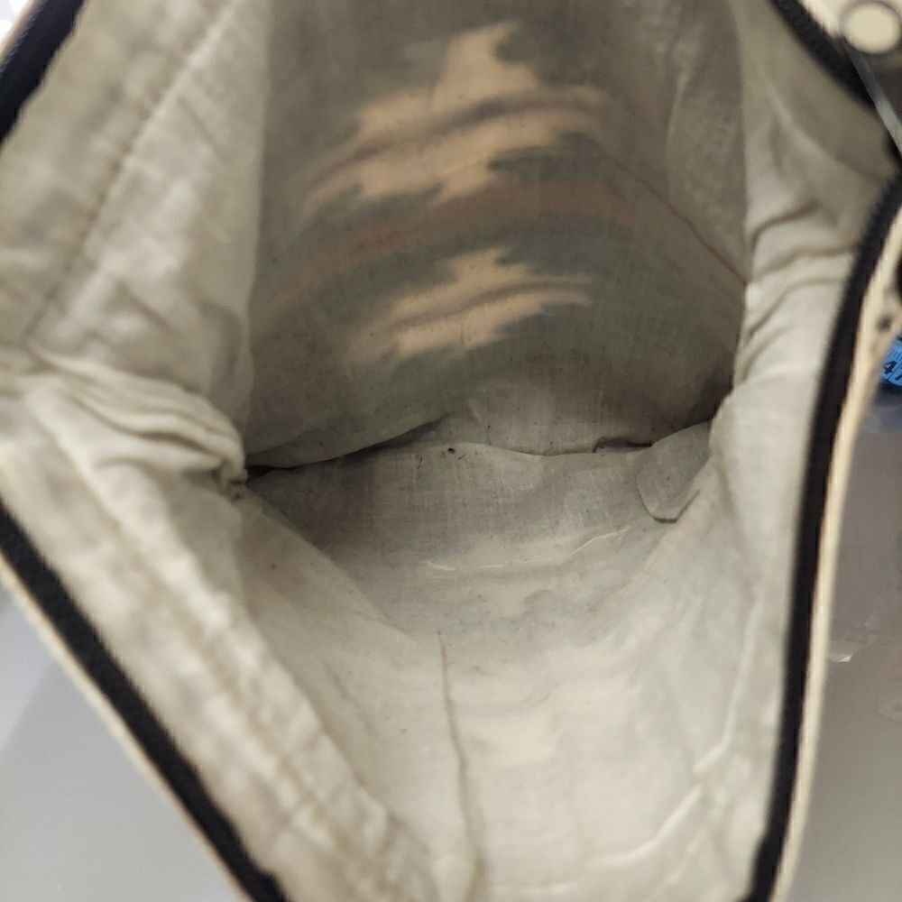 Aztec Crossbody Sack    - Picture 4 of 4